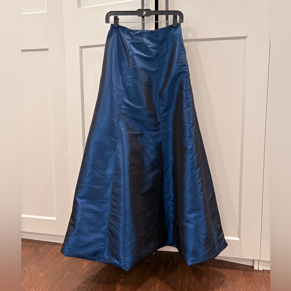 Boutique skirt